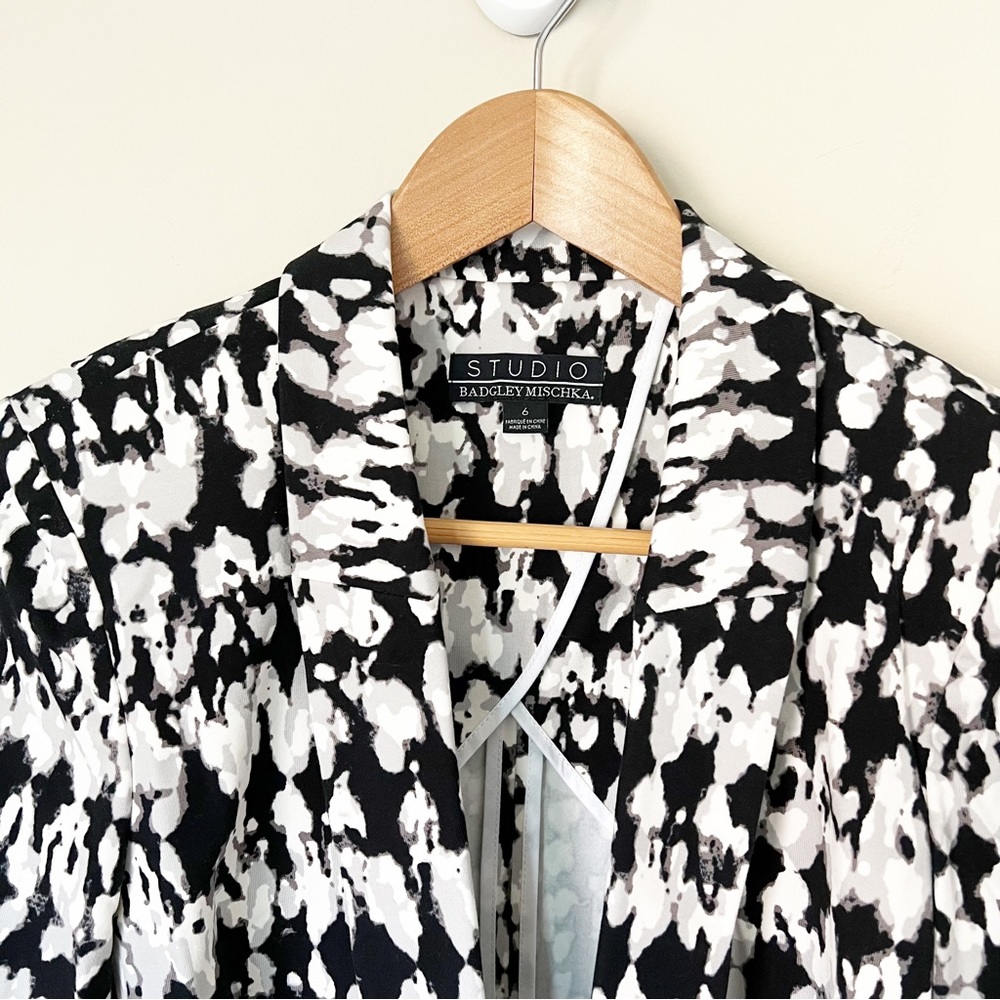 Badgley Mischka Studio Sylvie Stucco Print Notch Collar Stretch Blazer 6 NWT - Picture 4 of 13